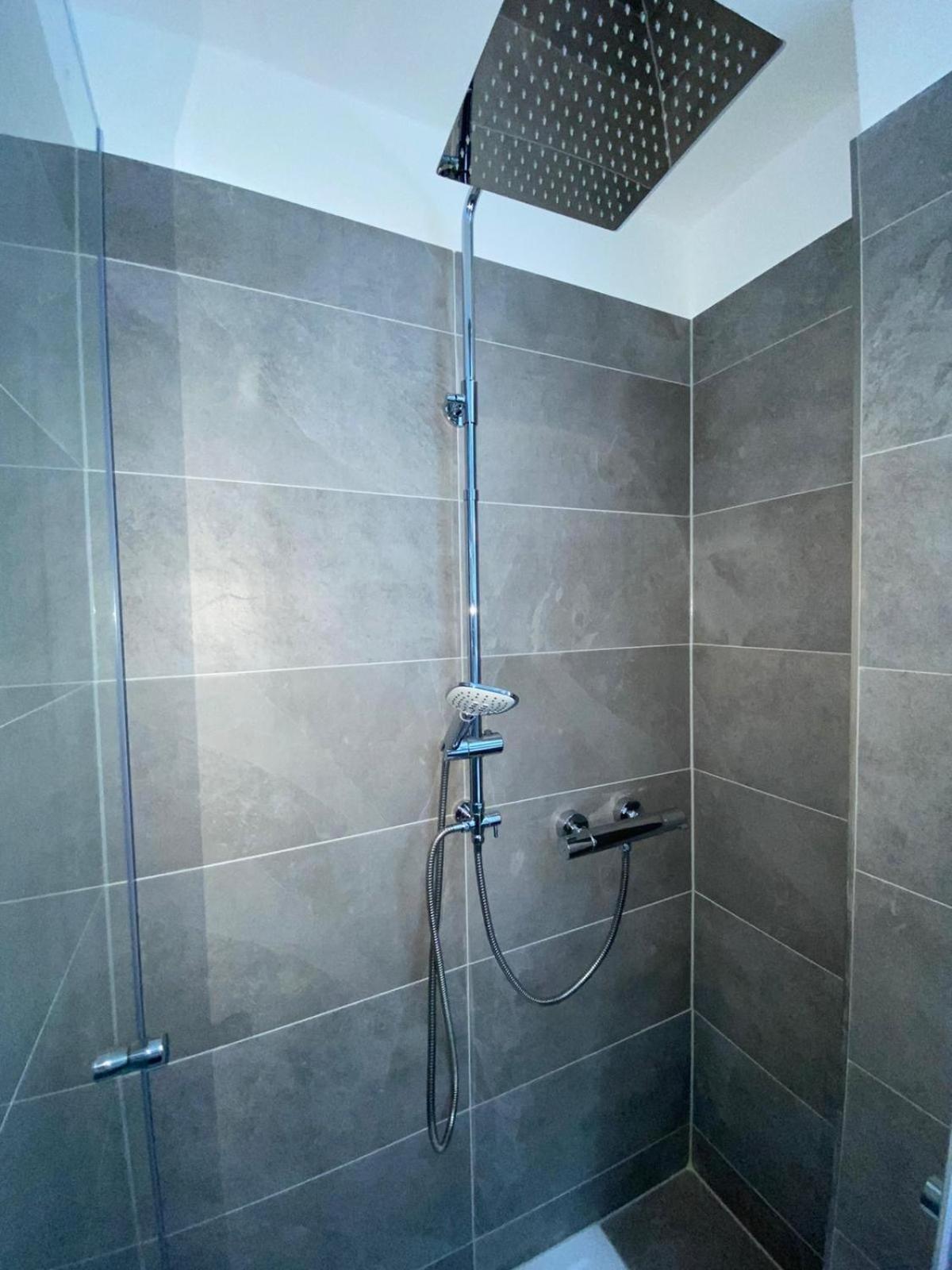 Luxus Apartment With Balcony Dortmund Luaran gambar